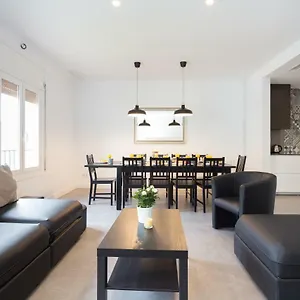 https://vintage-plaza-universidad-5bedrooms-2bathrooms.topbarcelonahotels.com